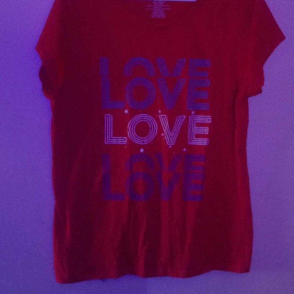 Red love shirt
